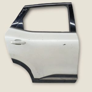 Puerta trasera Derecha Kia Sportage 2021 al 2024 original